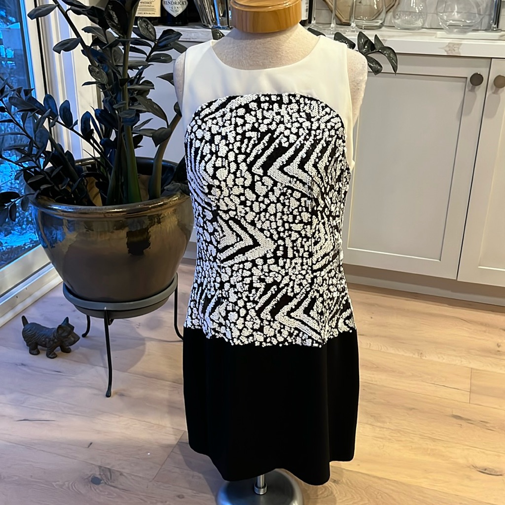 Euc Alberto Malaki Dress White Bodice Fit And Flare Black Skirt Sequinned Body